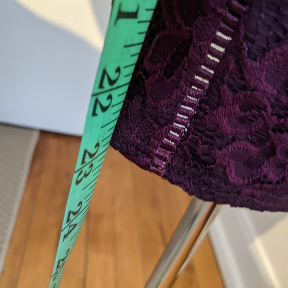 Burgundy lace dress size XS - Picture 3 of 10